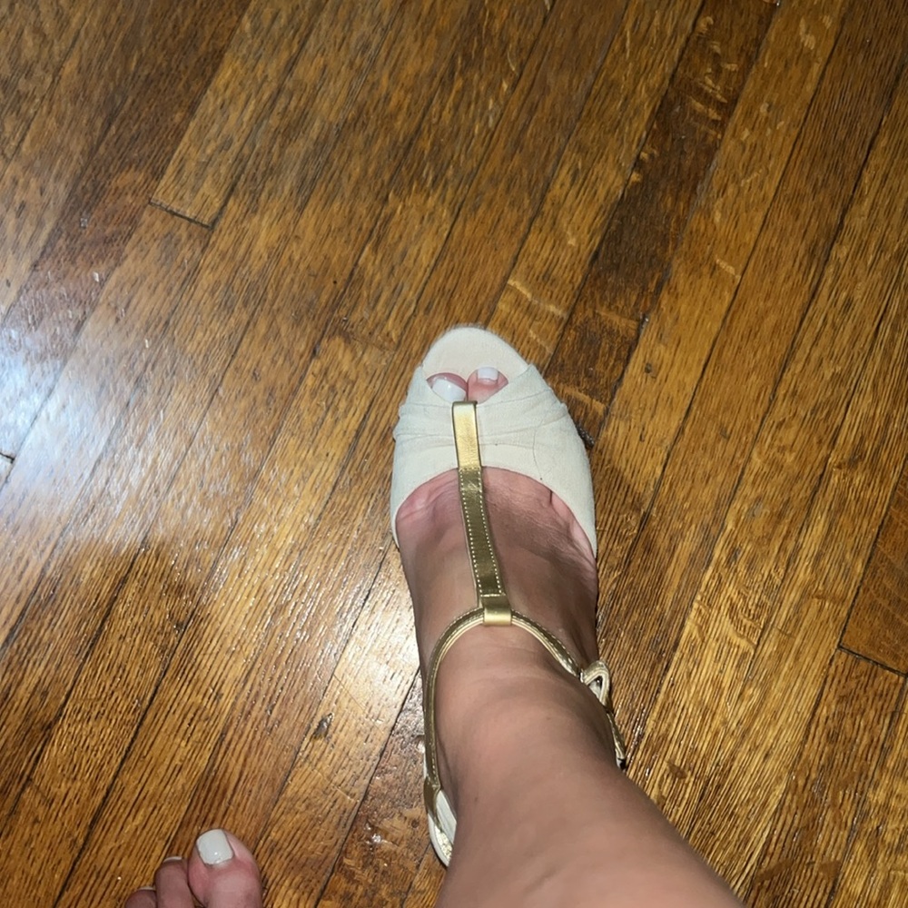 Also shoes - Picture 7 of 10